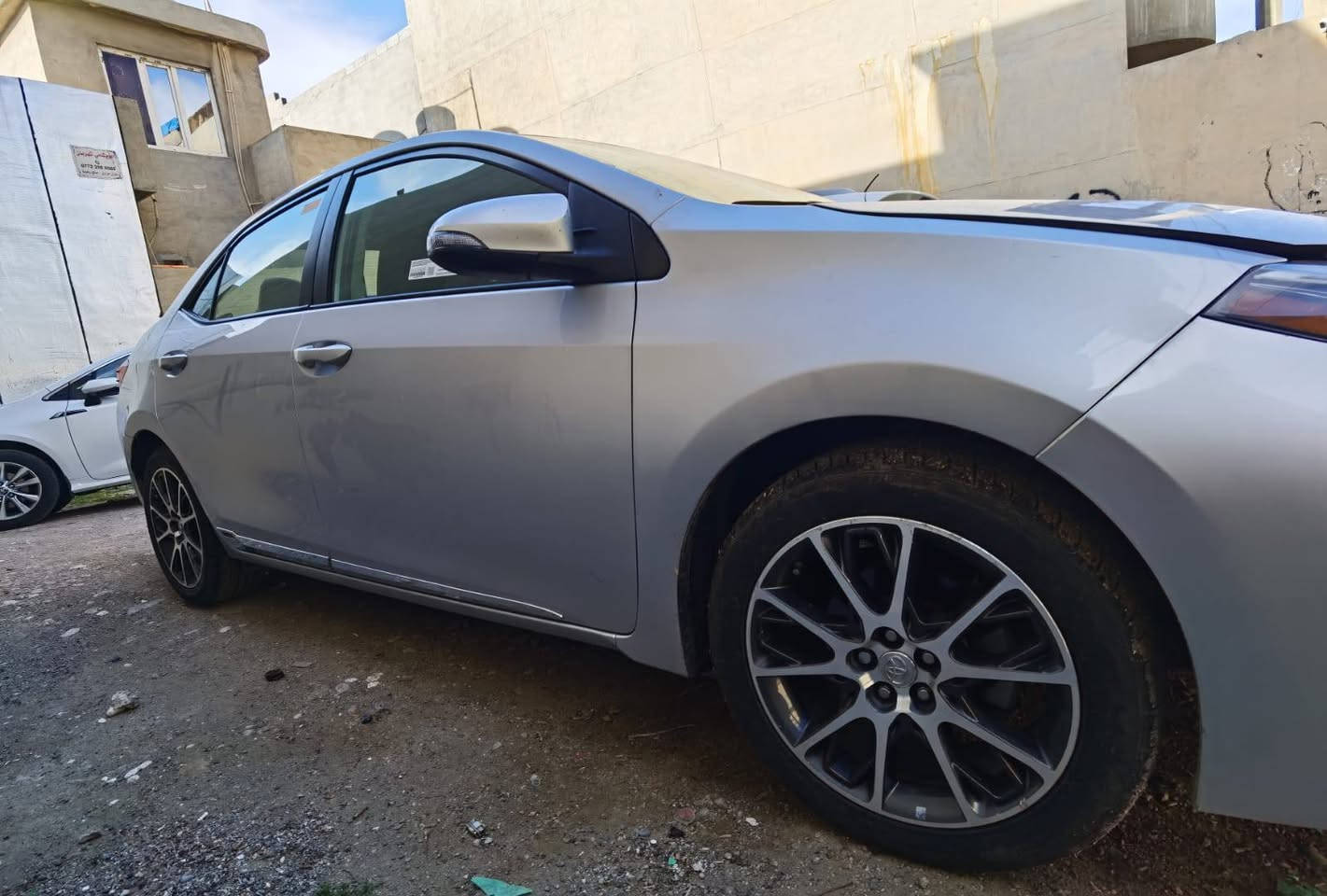 كورلا2017 se+plus
فول1/1
⚜️فتحه 
⚜️بصمه 
⚜️شفتات ستيرن
⚜️ كشن جلد ومخمل
⚜️ 3وضعيات قيادة ( نورمال"eco"sport ) 
⚜️ شاشة وكامره خلفية
⚜️نظام رادار تنبيه اصطدام
⚜️مثبت سرعة
Full Options
باقي مواصفات معروفة
بونيد مبدل چاملغات مصبوغه
محرك فقط كازكيت مبدل لا صرف لا بخار بشرط
دفتر بانزين موجود 
سيارة كامل ما تحتاج دينار مصرف 
ماشيه 160 
سعره 146 مكان كركوك


**إذا كنت صاحب هذا الإعلان وتريد حذفه لأي سبب، رجاءا أرسل رسالة إلى الدعم الفني**