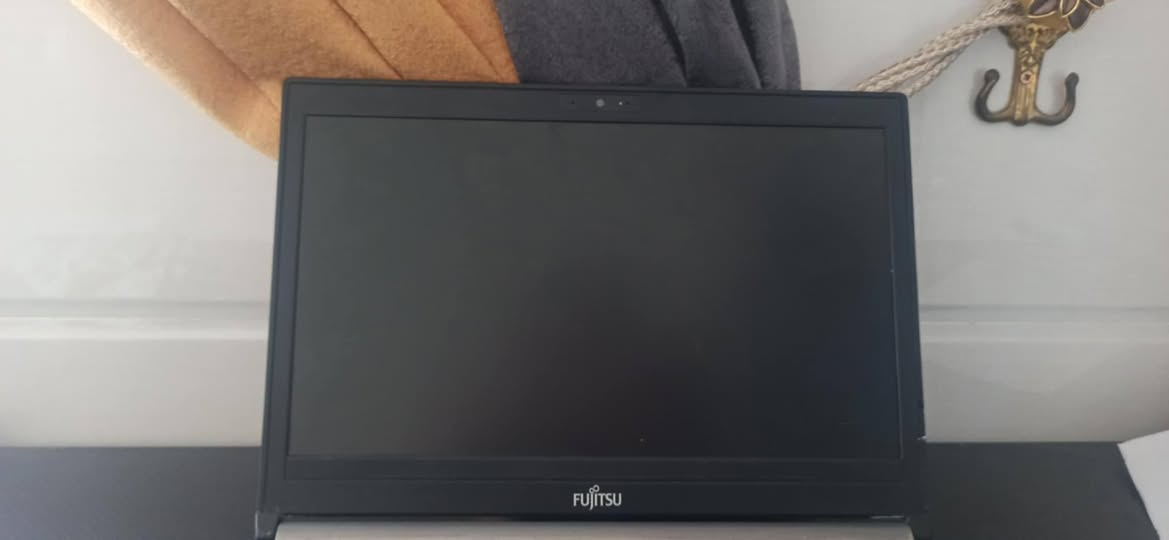 مكلف بنشر لأب توب
ذاكرة 128 گيگا
رامات 8
كور I5
اسمها Lifebook E734 
نوع الشركة  Fujtsu
سعر 200وبي مجال 
رقم الهاتف:***********
