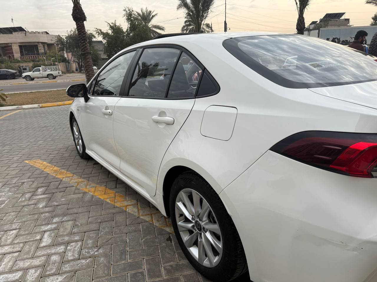 🧿السلام عليكم للبيع تيوتا كورلا 2024 فول مواصفات🧿

      🌍 السيارة شكل الخليجي محرك هايبرد🌎

 🚧رقم بغداد مكفولة من الصبغ وبارد والتبديل 🚧

             ⚠️ماشية 54.000 وقابل للزيادة⚠️

      السعر المطلوب 149 ورقة وبيها مجال بسيط 

🔴🟠🔴🟠🔴🟠🟠🟠🟠🔴🟠🔴🟠🔴🟠

               🌐🌐مواصفات السيارة 🌐🌐
1.بصمة
2.شاشة كبيرة
3.فتحة سقف 
4.ويل كب 
6.اشاير بالمري
7.كروز سرعة
8.تحكم ستيرن
9.حساس ضغط الاطارات
10.لايت زنون
11.بك لايت لد
12.نضام ترحيب
13.محرك 1800
14.Aux
15.Bluetooth
16.Usb
17.Gbs
18.كشنات جلد بلادي
19.رادار
20.قطعتين تبريد
21.درايف مود ثلاث وضعيات للقيادة
(Eco-Sport-Contort)
22.بصمة ابواب
23.كامرة دوارة

●○ملاحظة جميع المذكور اعلاه بلادي شركة اصلي○●

للاستفسار اكثر الاتصال على الارقام أدناه⬇️

***********📞 بغداد, العراق
