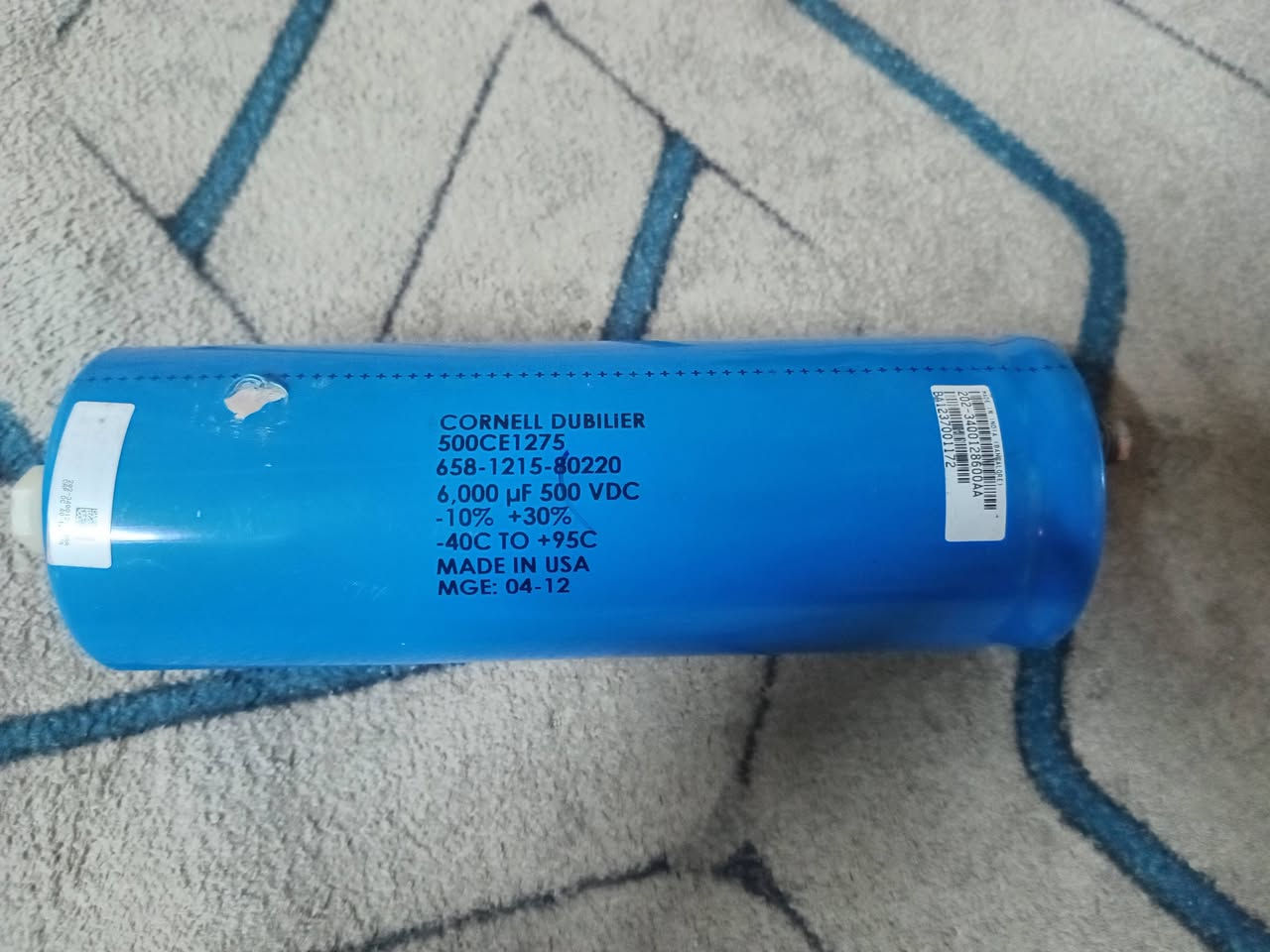 السلام عليكم كابسترات عدد ١٦ الزرك عددهن ١٠ ال UF 100 عددهن ٣
وال UF 200 عددهن ٣
للبيع بغداد العبيدي 
***********
