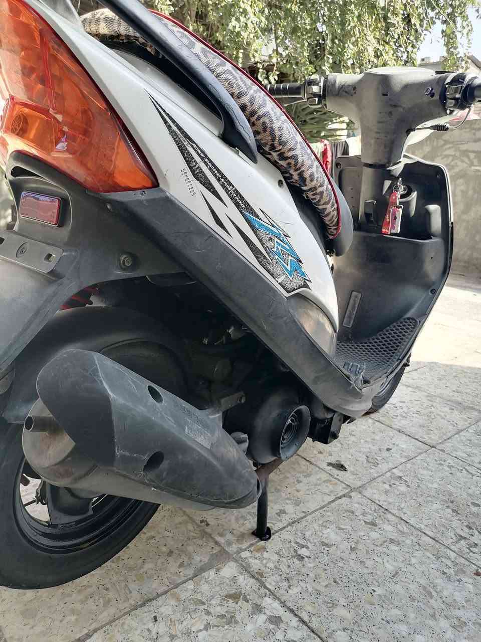 السلام عليكم دراجه ماكس عدل مكينه ما مفتوحه لا تبخير ولا تنقيص  سلف كابريتر بلادي  كهربايات كلهه شغاله سلف هندر شلعه معدل لايت عالي ناصي اشاير كلهه شغاله كفرات اصليه قفل جنطه قفل ستيرن اوراق بنفيس  مكاني بغداد حي النصر السعر 650
 ***********
