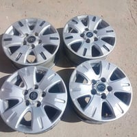 اللبيع طخم ويل كب بيكم تيوته موديل 2011 بعدو نضيف حيل السعر 275 وبيهن ...