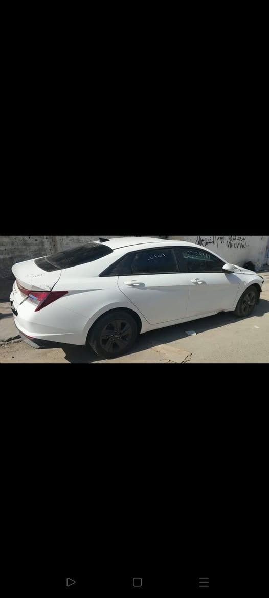 النترا وارد كندي فووول
حادثها موضح بصوره
تبديل قطعتين بنيد وجاملخ وصبخ فقط
سياره فول بصمه
فتحه سقف
كراسي تدفئه
كامرات
شاشه متصله
ماشيه ٣٣ الف
سياره بدون رقم بسمنا
سعر 132 وبيها مجال 
اي استفسار واتس أب متواجد
***********
