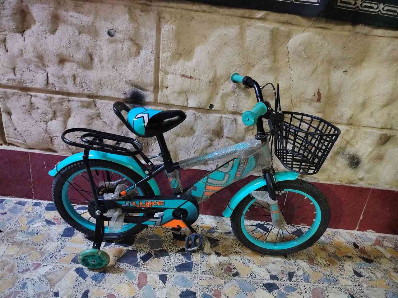 السلام عليكم تم توفر باسكل طفل حجم 12وحجم16بيع جمله فقط العنوان بغداد حي جميلة ***********
