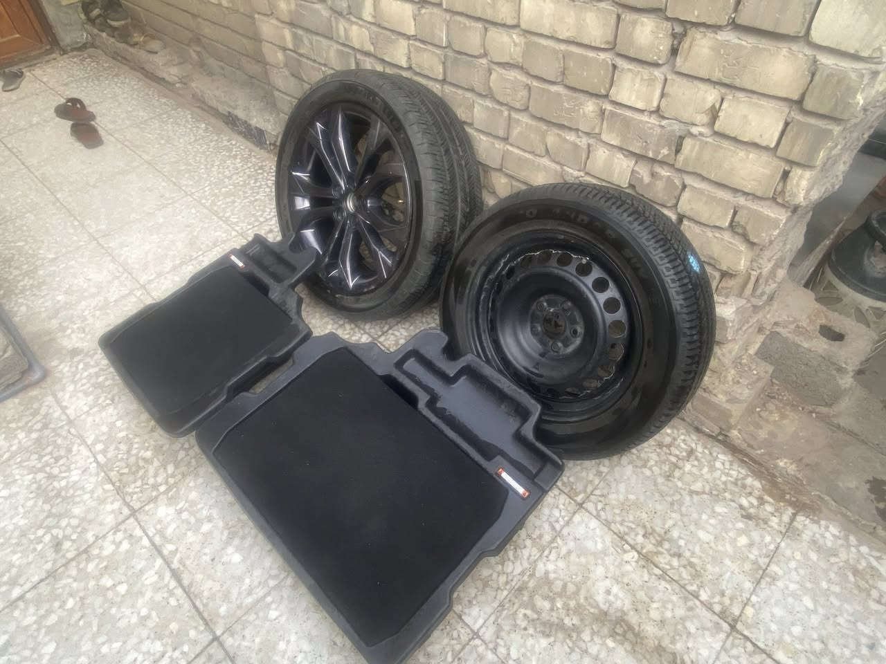 السلام عليكم
اغراض تيوتا سيينا للبيع 2021-2026 
جامة خلفية باب صندوق 
جامة مثلثة خلفية جهة يمين 
بطانة باب سلايت يمين 
ويل فئة xse حجم 20 
سبير عادي حجم 17 
احواض صندوق


**إذا كنت صاحب هذا الإعلان وتريد حذفه لأي سبب، رجاءا أرسل رسالة إلى الدعم الفني**