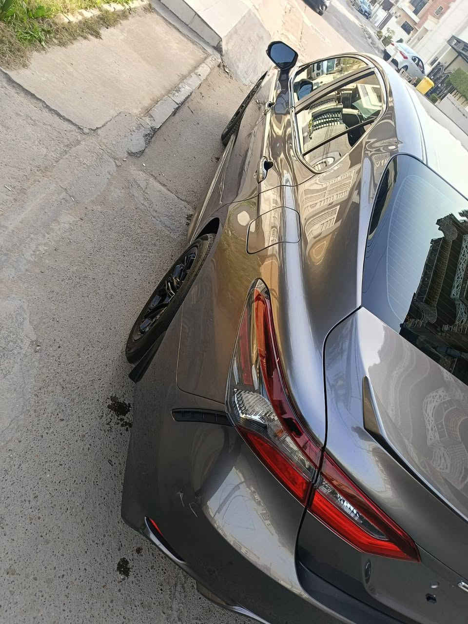 كامري هايبرد 2024 SE
الضرر كما موضح في الصور 
تبديل لغد ايسر تصليح درجة اولى
العنوان بغداد حي القاهرة قرب مول القاهرة
رقم بغداد ترقيم جديد قبل 20 يوم 
السعر 185 بيه مجال بسيط جدا رجاء ميعجب المنشور اتركه
 رقم الهاتف (*********** القانوني هاشم الزاملي )
