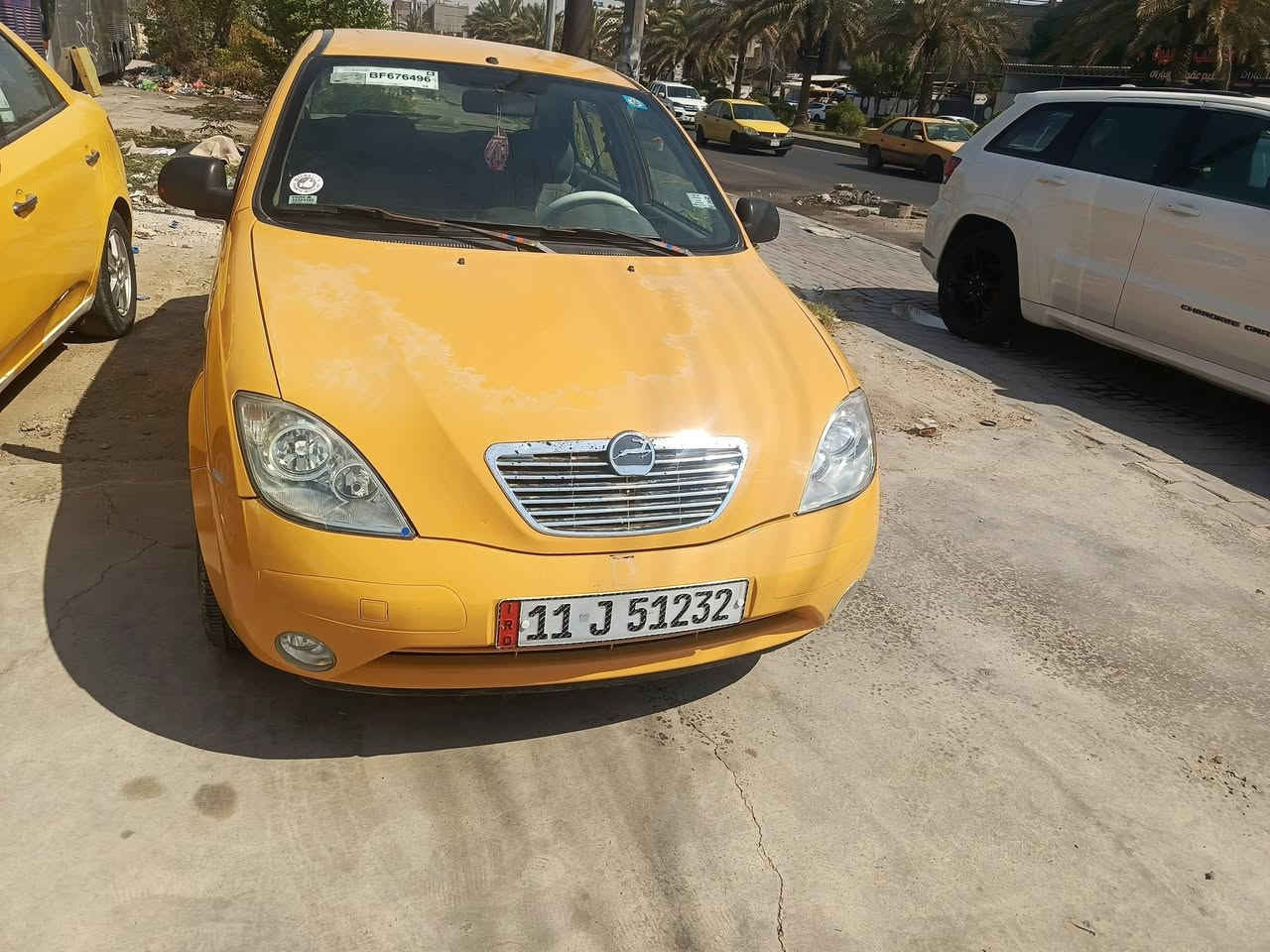 سلام عليكم طيبة 16مكفولة من تبديل فقط جاملغ الخلفي صبغ ونص باب  بدون دواخل حديد امامي خلفي جديد حماه ربعه سيارة جديدة تبريد ثلج تحويل مباشرة مكاني بغداد الشعب هاتف *********** السعر 45وبيه مجال@@@
