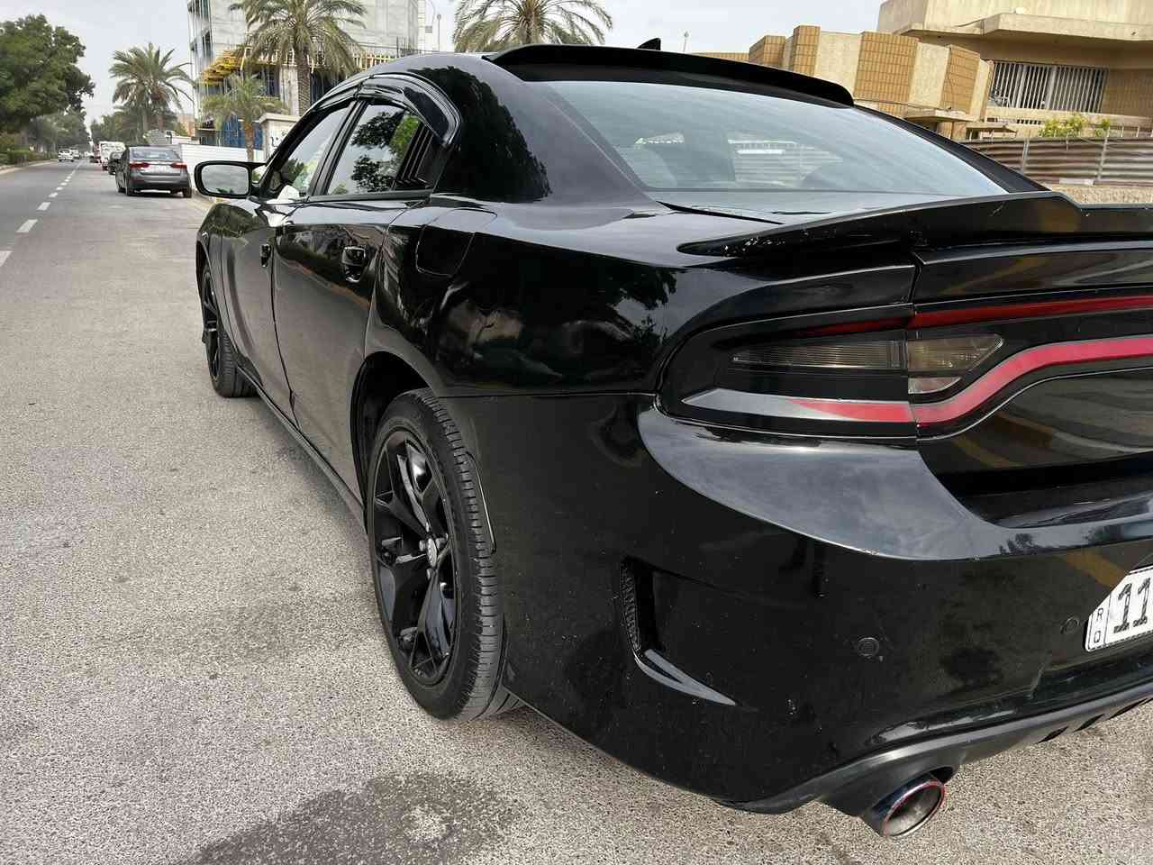 جارجر موديل 2017 اصل وارد امريكي صبغ حزام من عدا الابواب جهة الصدر والقبغ جنطه حادثهه جاملغين وبنيد وجاملغ خلفي ايرباك استيرن ودشبول سته سلندر تو ويل مواصفات sxt شاشة جبيرة كاربلي  كامرة كشن السايق كهرباء محدثه كت جيتي ويل حجم 20 سقف روز رويز تشغيل عن بعد  كير مكينة بحالة جيدة جدا تبريد شغال رقم بغداد الدولي السعر 158 ورقة وبيهه مجال مكانهه بغداد السيارة مسويلهه سونار 
***********
