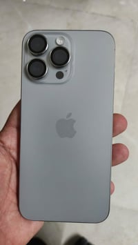 آيفون 15 برو ماكس ..شرق اوسط جهاز مكفول ما مفتوح نهائياً جديد بمعنى ال...