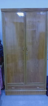 زاويه تعاليك ملابس وجرار جديد   للبيع سعر ٣٠٠ وبي مجال الاتصال 0773261...