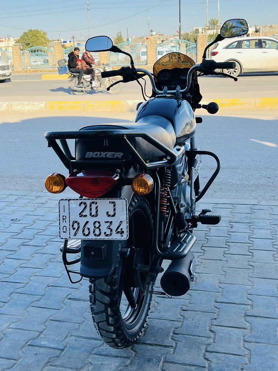 يالله سلام عليكم بوكسر موديل 2021ام الدوسات مرقم لوحة وسنوية انكليزي ديالى 
دراجة مكفوله كفاله عامه شرط برغي ما مفتوح بيها جيب الف فيتر وتعال افحص دراجة مال جناي جديدة بعد احلى من ااصور تجي وشوف بعينك برغي مابيها نقص ربع مذب عليها 
العنوان ديالى بعقوبة طريق بهرز مقابيل الفوج ال 7
بيع بالنقد والقصط ماستر رافدين فقط 
شراي اتصل وداللل ***********
