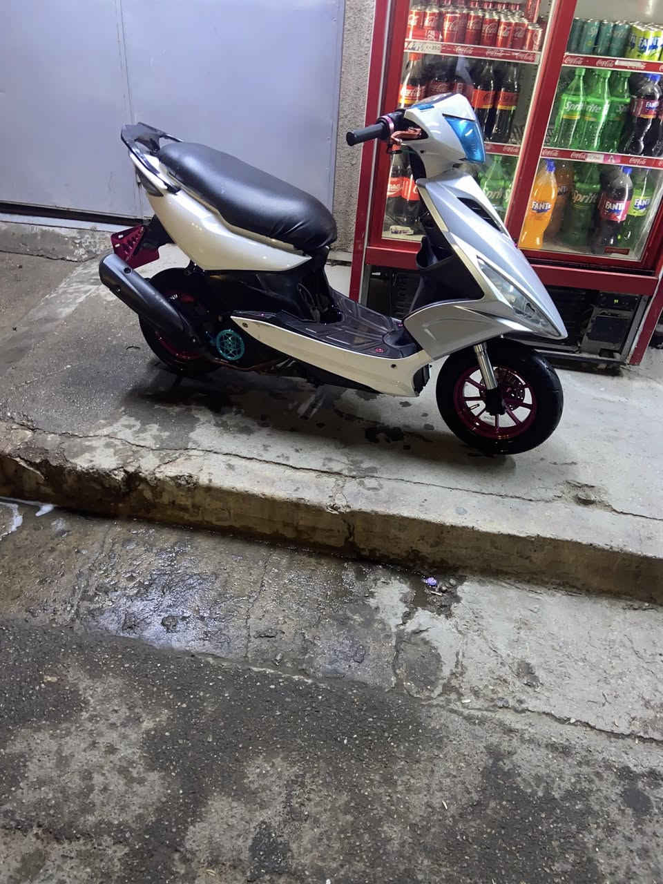 سلام عليكم 
ماكس مضلع للبيع
مكينة 55
بيهة تزويد شكم شغلة 
واتساب ***********
