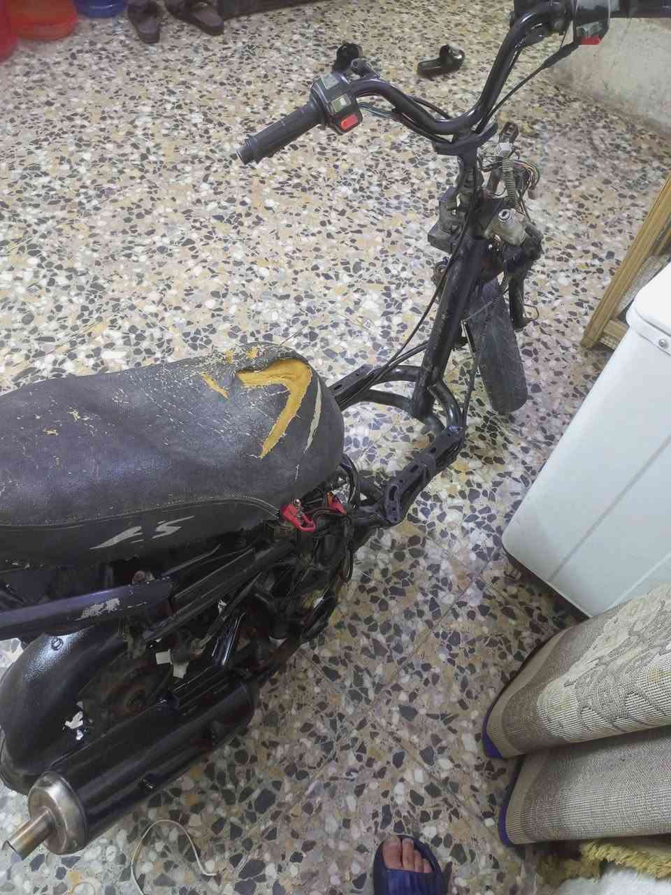 سلام عليكم دراجة ماكس عدلة للبيع شغالة هندر بس الهندر مالها خارط عوزا عرموطا يعني ميكلفك 5تالاف محرك لاتبخير ولانضخ شلعا معدل سعرها 150مكاني مدينة الصدر سوق العورة والشراي يتصل ***********

