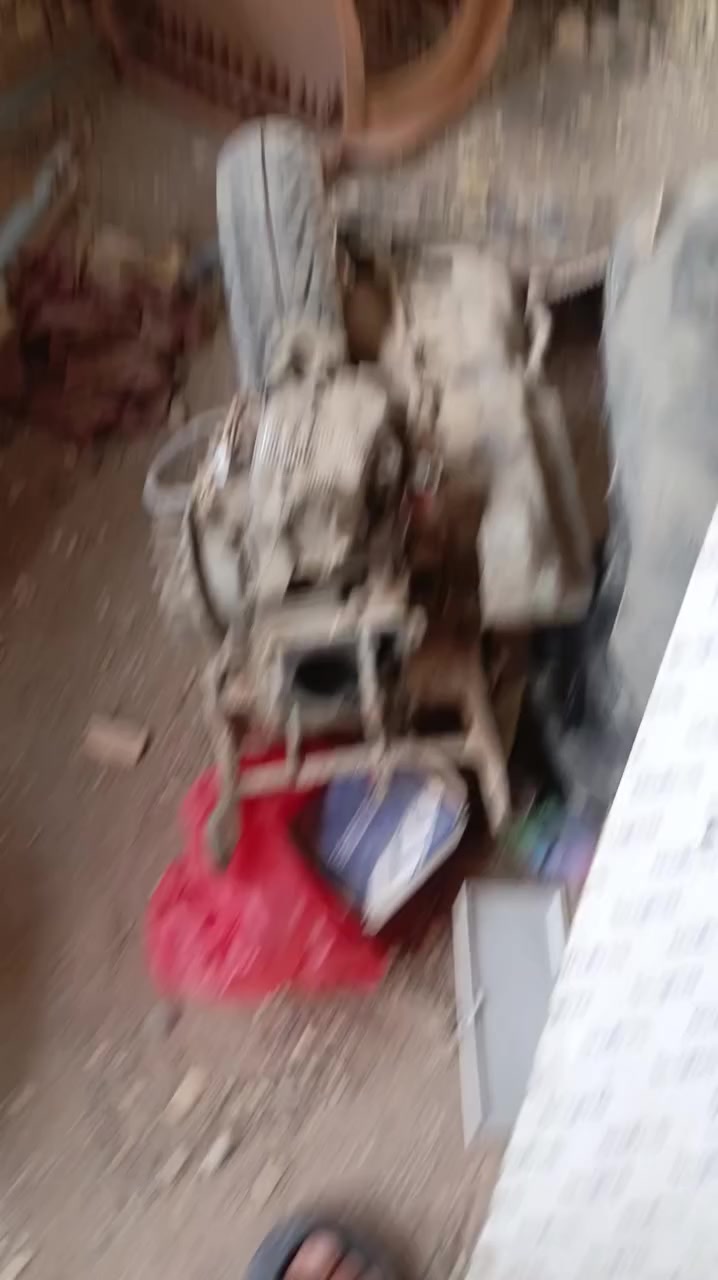 سلام عليكم للبيع دراجه فراشه الله شاهد بوشه وبستم جدد حته ما مشتغلات ركبتهن وردت اجفته بس ما فارغ اجفته والله وجانت مكينته ناعمه عنواني بلجلبيه قرب أسواق محمود هاذه رقمي ***********
