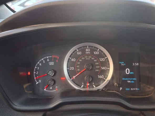 من رخصت الادمن... سلام عليكم شباب..
كورلا امريكي ٢٠٢٠ مكينه ٢٠٠٠ دوش حادثها قطعتين جاملغ وبنيد مرفق بالمنشور مع السونار من فئة se مع بارد بسيط موصفات se معروفه اتو هولد سايد بريك كهرباء شاير مري ويل كب ١٨  ماشيه ٨٢ الف ميل حقيقي رقم اربيل بشرط تحويل ثاني يوم مكان السيارة بغداد الدوره .. السعر ١٤٢ ورقه وبيها مجال قليل.... للإستفسار ***********
