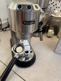 مكينة ديلونجي مع طاحونة مكينة ديلونجي ديدكا ١٥٠ الف طاحونة ٧٥ الف ٠٧٧١...