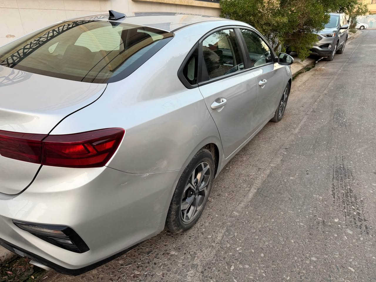 � كيا فورتي 2020 للبيع 🚘

إذا كنت تبحث عن سيارة عملية، اقتصادية، وشكلها عصري، فهذه السيارة تستحق المشاهدة.

✅ موديل 2020
✅ ممشى 83 ألف ميل
✅ استخدام شخصي
✅ بحالة جيدة جداً
✅ صيانة دورية واهتمام مستمر
✅ جاهزة للاستخدام مباشرة

السيارة مريحة داخل المدينة وعلى الطرق الخارجية، وتتميز باقتصاد جيد في استهلاك الوقود واعتمادية عالية.

📍 المعاينة خير برهان
📞 للجادين فقط، التواصل على الخاص أو الاتصال

السيارة بحالة طيبة وسعرها مناسب لحالتها، وأرحب بالفحص لدى أي جهة يختارها المشتري.

#كيا_فورتي #Kia_Forte #سيارات_للبيع #أربيل #العراق #موديل_2020 أربيل, العراق


**إذا كنت صاحب هذا الإعلان وتريد حذفه لأي سبب، رجاءا أرسل رسالة إلى الدعم الفني**
