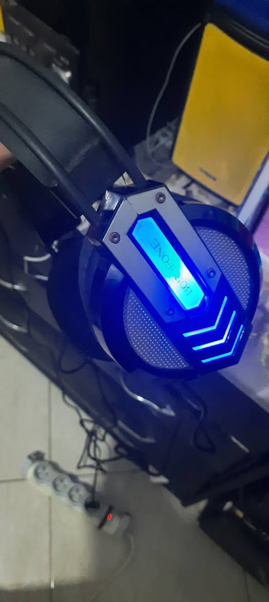 Casque et souris  gamer


**إذا كنت صاحب هذا الإعلان وتريد حذفه لأي سبب، رجاءا أرسل رسالة إلى الدعم الفني**