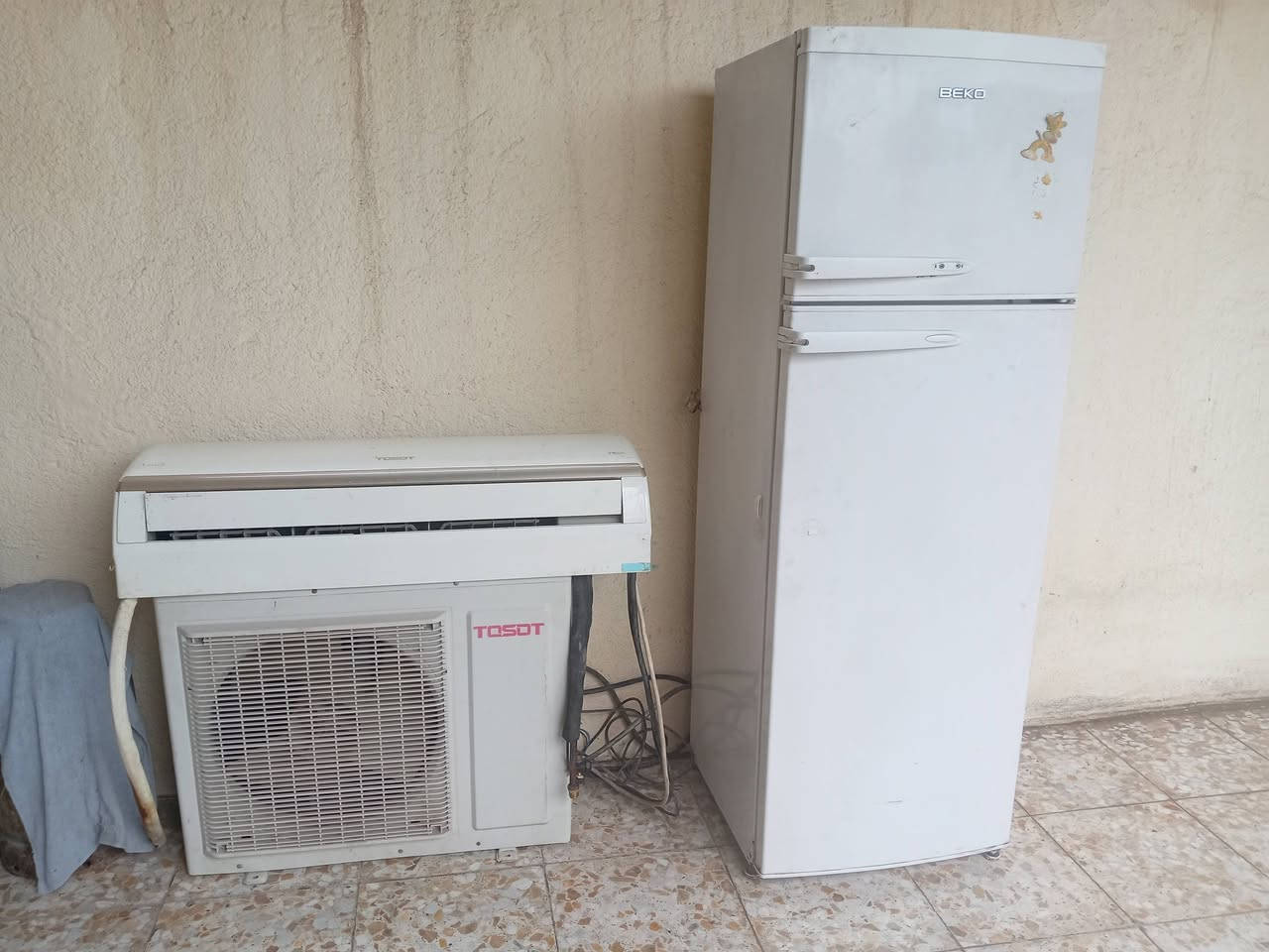 مجموعة غراض مكاني بغداد نهايت حي ور سبع قصور يوجد توصيل عندي الكل بغداد الشراي النتصال على رقم موجود واتساب *********** يوجد توصيل
