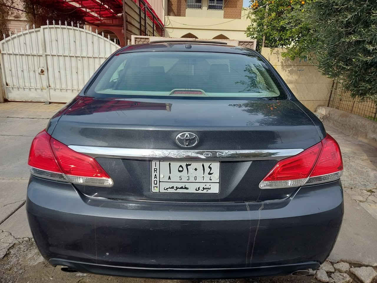 سلام عليكم  افيلون امريكي موديل 2011 سيارة بيه بس قطعة وحدة بدون دواخل سيارة فتحه بل سقف بصمه تبريد تتفية شغال سعرة 140 ما متوجد على فيس رقم واتساب *********** على غرام ورقتين ينزل  من سعرة عنوان دهوك
