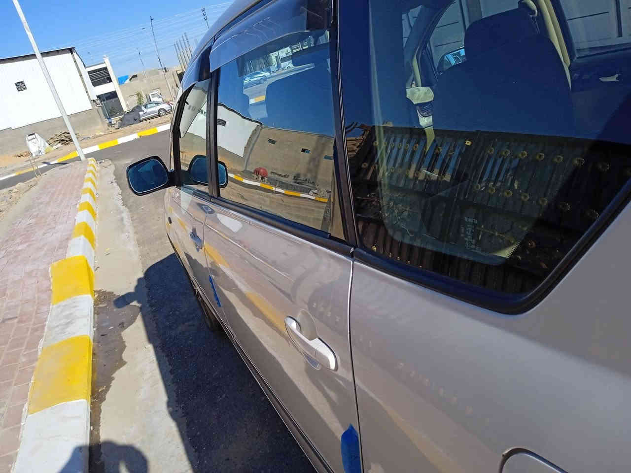 السلام عليكم 
ابصم للبيع موديل 2011شاصي 17سنويه مجدده لل2030ارقام جدد  باسمي السياره تحويل ثاني يوم رقم انبار تبريد 3قطع شغال تبريد تدفئه مكينه كير خير من الله سياره نظيفه مكاني الانبار رمادي السعر 110 وبيها مجال للشراي  للاستفسار الاتصال على الرقم ***********
