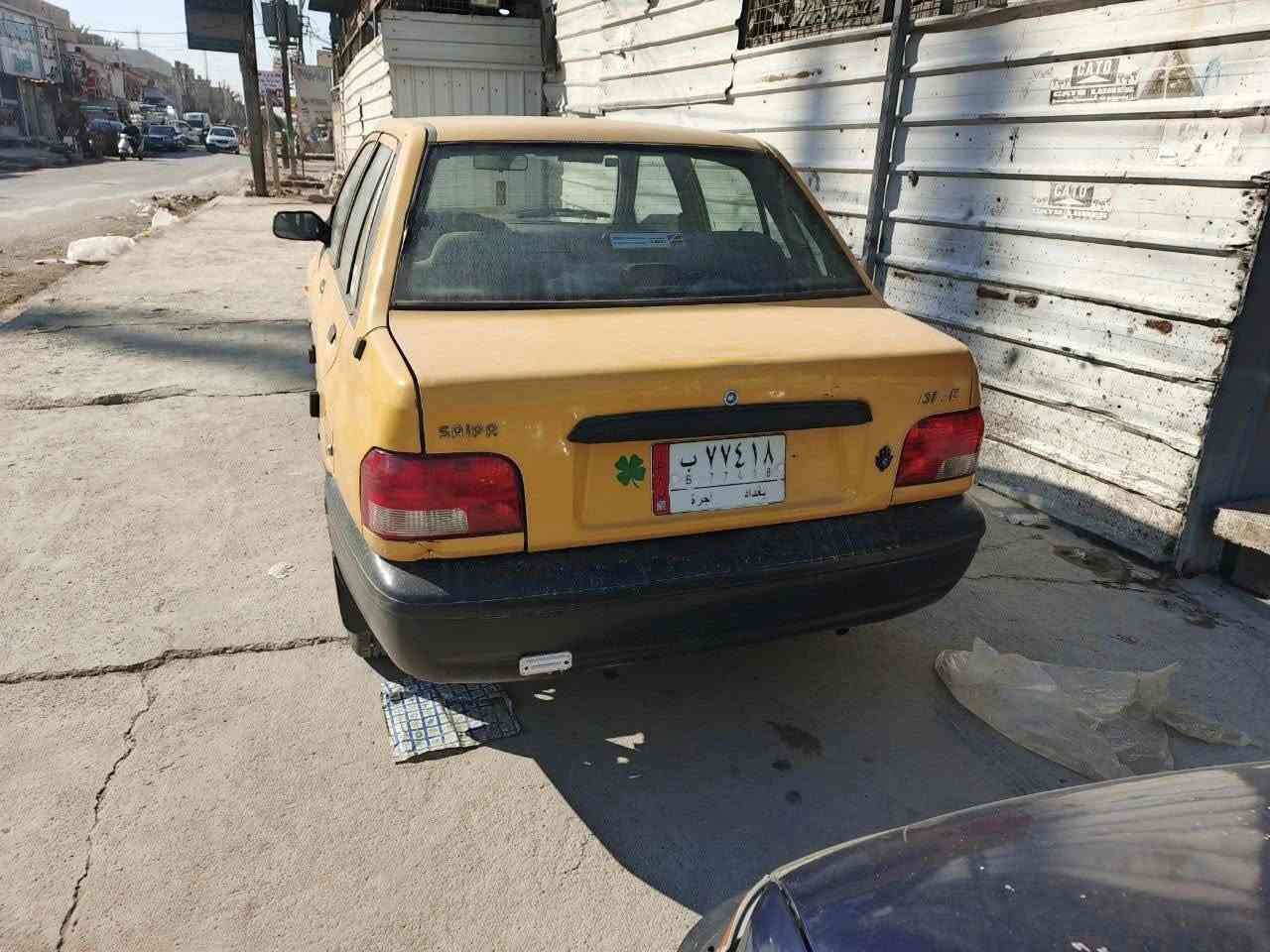 سلام عليكم سايبه للبيع 
موديل 2013
رقم بغداد راعيه موجود 
سياره كير مكينه فول 
بيه ضربه بل جاملغ وبدلته 
السياره يرادله صدر كامل 
دواخله حلوات 
 التفاصيل تصل واتساب ***********
العنوان بغداد
