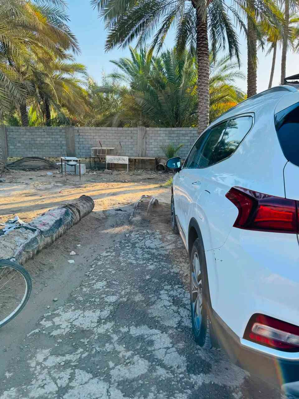 السلام عليكم 

هيونداي سنتافي  خليجي 2019 شكل ال20

رقم بغداد دولي انكليزي بآسمي شخصيآ

تحويل مباشر وين ميعجبك 

السياره مكفوله كفاله عامه مال جناي 

بيها بارد بسيط عكس السايق (باب الصدر) 

7 مقاعد 

المقاعد الاخيره مامستخدمه ع وضع الشركه 

ال سبير منازل ع وضع الشركه 

كشنات جلد تدفئه تبريد شخط مابيهن 

داخل لونين 

بصمات بيبان تقفل. جنطه كهرباء 

بصمة تشغيل. مع بصمات عدد 2

السياره فول الفول 

نظيفه كلش نظافه 100%

السياره ماشيه 77 الف. 

بانزين محسن فقط 

تبريد 3 قطع 

محرك 3.5   6 سلندر. گير 8 نمره 

السياره 4 ويل
 
حداديه ع وضع الشركه وجديده فول 

كهربائيات كلها شغاله مابيها اي نقص 

بردات بلادي مال شركه

كامره خلفيه حساسات خلفي وامامي وجانبي

السعر 193$ وقابل للتفاوض 

***********
***********

