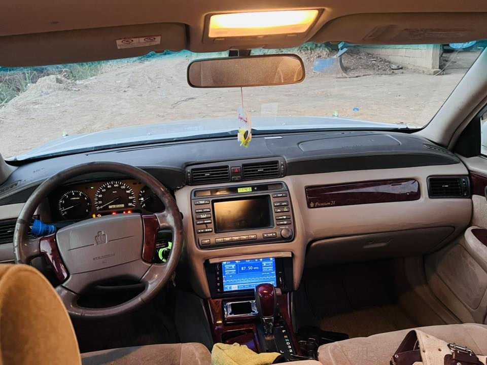 لكه دخول جديد 
كصة جنطه متوم ارقام وسنويه طبق الاصل إنكليزي
 كير مكينه ديفور الكبير كفاله حداديه جديده تخم تاير 
دكمتين دواخل عسلي سياره جاهزه ماتصرف عليه الف 
السعر 35 وبيه مجال 
مكان الشطرة ‭0785 695 7226‬
