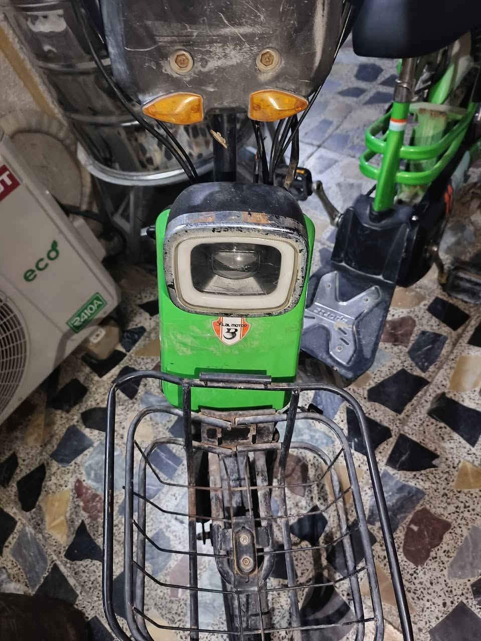 دراجه شحن c11  نقص بطاريات ابيع كوم حديد قيم وخذ أرقم ***********
