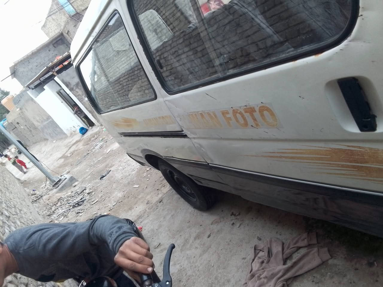 سياره فتون 2012 سنويه 2027 مصفره من كل شي 
سياره حره للبيع 40 
مكلف بالنشر
***********
