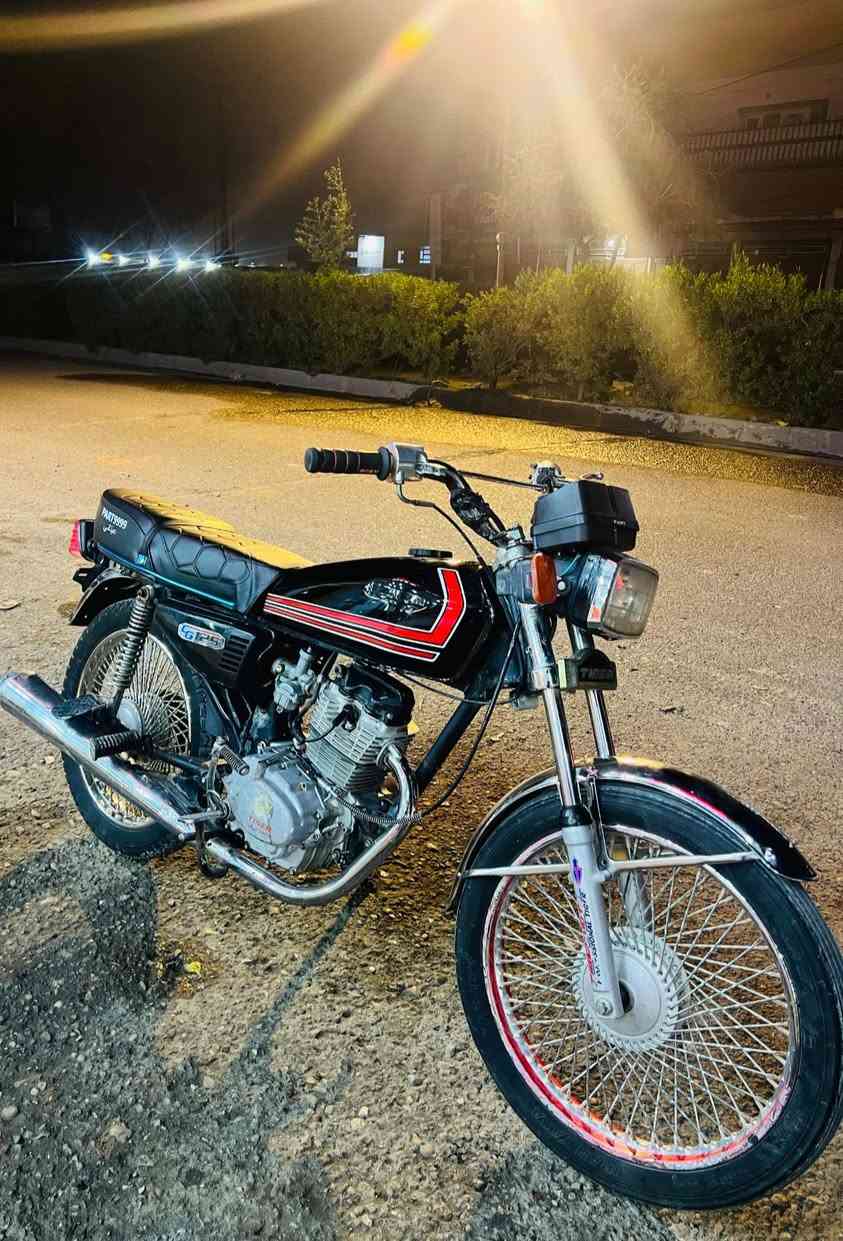 سلام عليكم تايكر موديل2019 محرك لا صرف لا بخار كل عيب مابي كهربائيات كامل شغال للبيع سعر215 وبي مجال رقمي ***********
