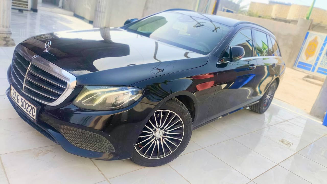 Mercedes-Benz w213
حجم E200 

موديل 2018 

فول عدا البانوراما 

حساسات 360 درجه 

مري شفط +حساسات المري (نقطة عمياء)
سايد بريك بصمه ...
بريك اوتوا مانع اصتدام ..
خزن ميموري ...
بعد هواي مواصفات
كير محرك كفاله كير 9نمر 

محرك اربعه سلندر تيربوا

(بيها قطعتين بنيد  وباب خلفي) 

سياره جاهزه مبيها اي نقص خير من الله 

مكان السياره البصره 

السعر 220$ قابل للمفاوضه 

واذا اكو سياره بسعر اقل اراوس ...


**إذا كنت صاحب هذا الإعلان وتريد حذفه لأي سبب، رجاءا أرسل رسالة إلى الدعم الفني**