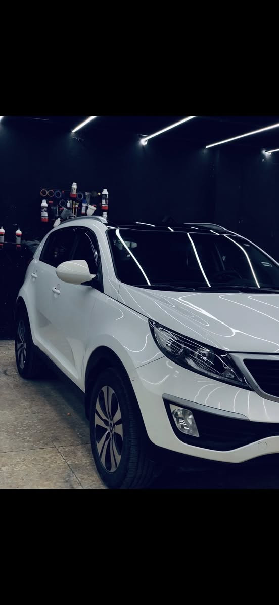 سلام عليكم 

للبيع كيا سبورتاج 2014

مواصفات السياره

حاساس خلفيه

كاميرا

بنوراما

لد نهاري

بلاجكتور

ويل كروم

محرك 2000 دوش

كير ومحرك شرط 
 
بيها ملاحضات بارد مرفق السونار مع المنشور

سياره طخم جديد 

كزوز جديد 

بوليش جديد 
 
جاهزه السياره على اخر حبه دينار ما تصرف عليها
مكان السياره الموصل
سنويه الى 2028 هزه الى شهر6
سعر السياره 156 وبيها مجال للطيبين 
للتواصل *********** والخاص موجود
