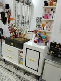 غرفة نوم • ٨ قطع • جديدة كاملة