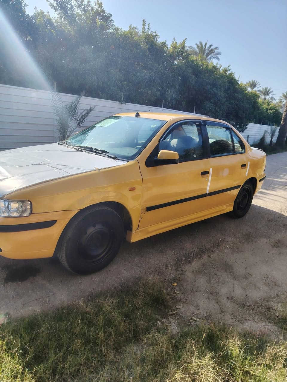 سلام عليكم سمند موديل 2012 محرك كير شاصي لغد مكفولات هيئه عليه 493 الف غرامات مصفره رقم احمر بغداد سعره 25 ورقه وبيه مجال رقم الهاتف /***********
