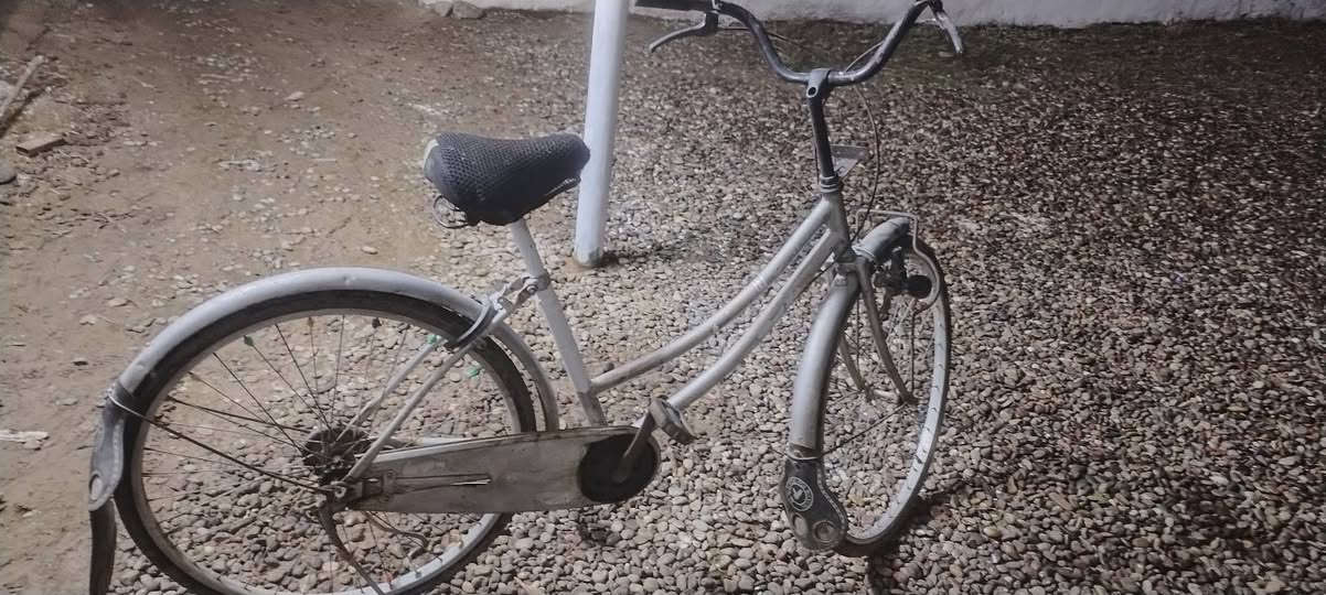 بايسكل للبيع
كامل من كل شي
نقص سيبايه فقط
السعر 30
للاستفسار خاص او الاتصال على الرقم
***********
