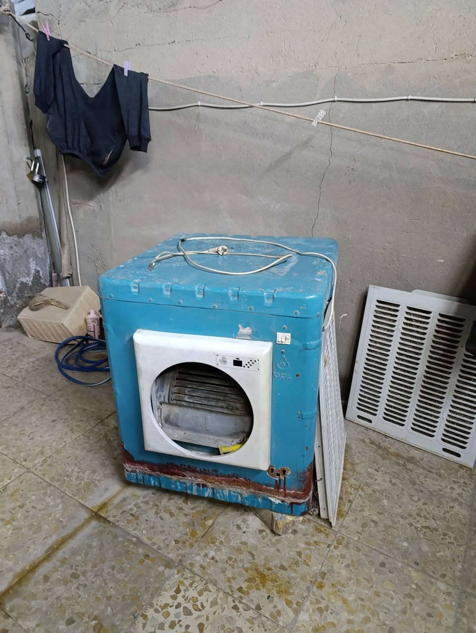 مبرده البيع نظيفه علا فحص مكان كفل حي لكن قرب اسواق ابو اكرم الكلابي


**إذا كنت صاحب هذا الإعلان وتريد حذفه لأي سبب، رجاءا أرسل رسالة إلى الدعم الفني**