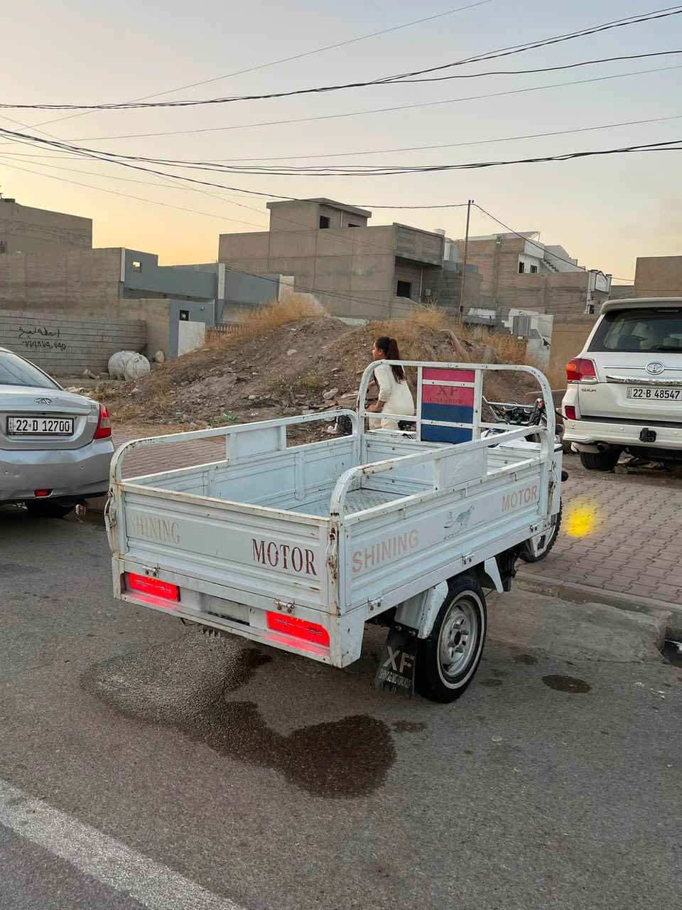 سلام عليكم ستوته سليمانية 
موديل 2023 أوراق كامل 
ستوته ماماقصه اي شي شرط ركبه وشاصي 
سعرها 1450 
مكاني كركوك حي عسكري 
***********‬
