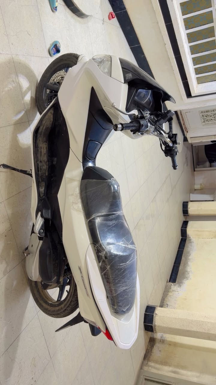 السلام عليكم دراجه للبيع جيل الثاني تواصل خاص او عل رقم ***********
