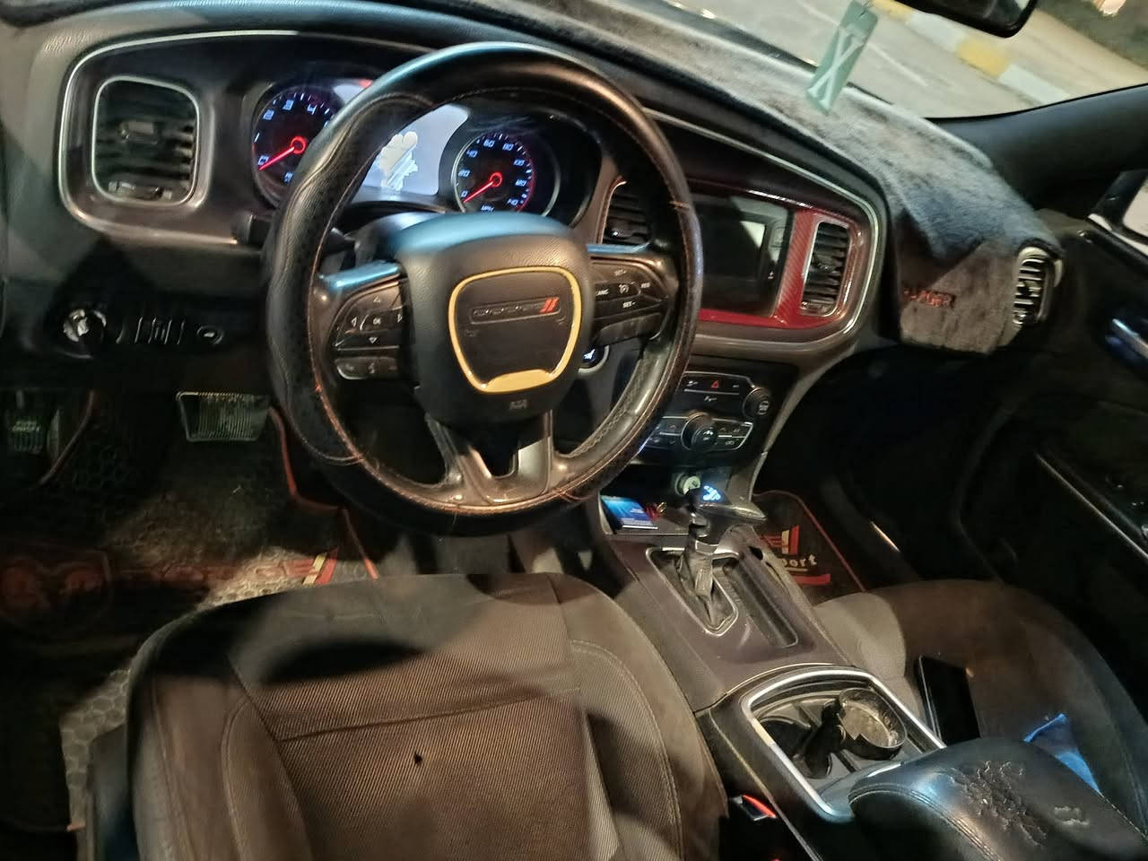 سلام عليكم رمضان كريم
جارجر موديل 15 بغداد تحويل مباشر حادث امريكا بابتين شغط ونصبغن بدون تبديل بدون فتح بدون ارباكك
عده حادث امريكا مكفوله كفالة بالعافيه 
التصير من نصيبه 
السياره كير مكينه تبريد تتفئة حداديه مكفولات شرط الفحص 
مواصفات السياره SXT 
مكان السياره كربلاء المقدسة
السعر 154بيه مجال رقم الهاتف 
***********تصال 
بيع فقط فقط
