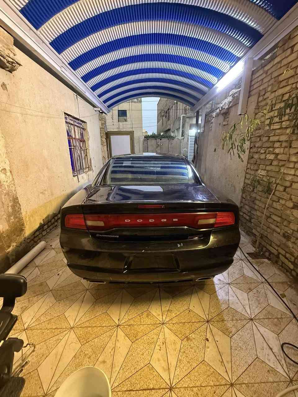 جارجر موديل 2013 صبغ عام السعر 105 وبيه مجال ***********
