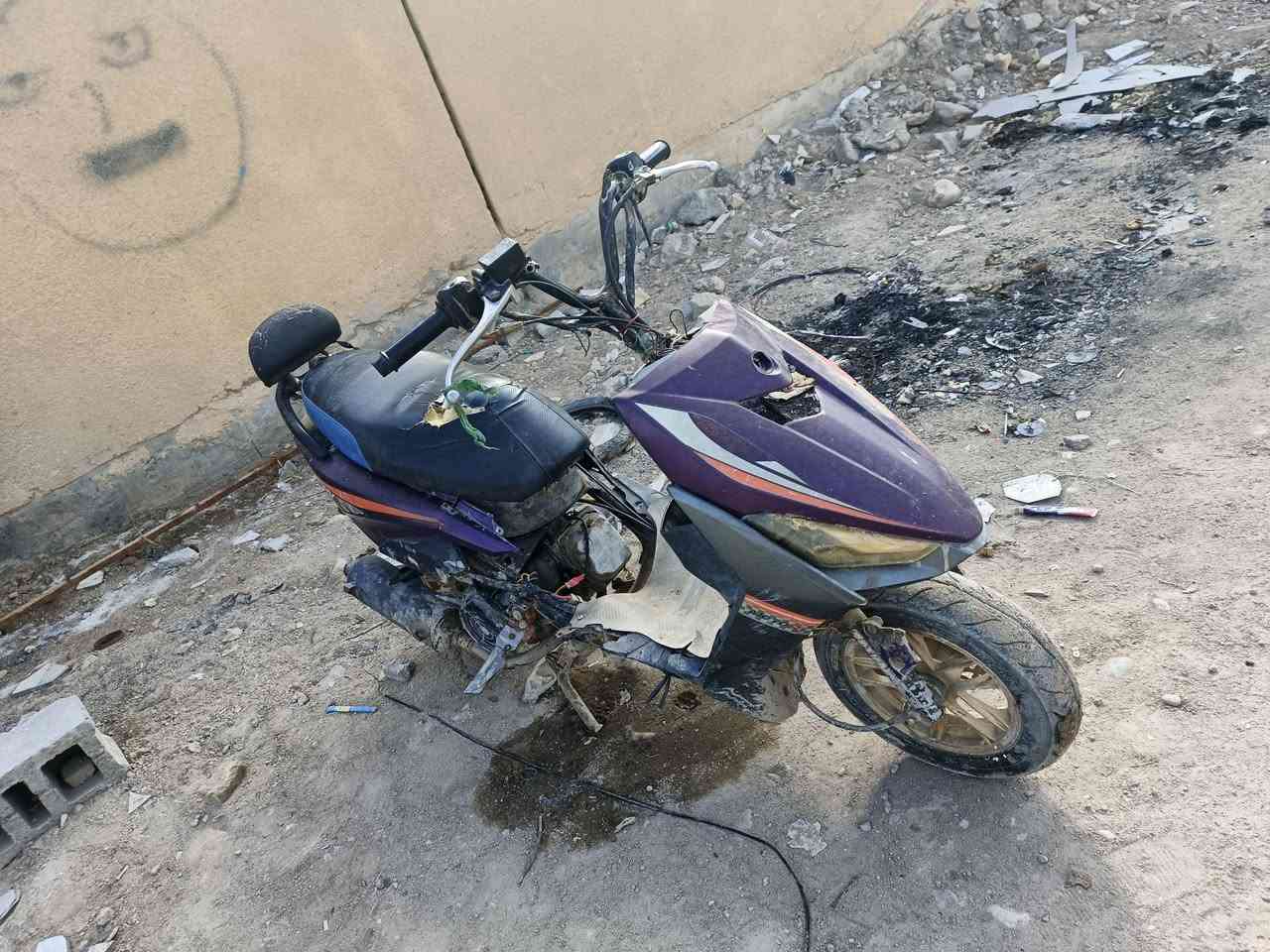 دراجه إف اس حلوه ونضيفه مكينتها تجفيت جديد مكاني القرنه الشرش رايدها ١١٠ ***********
