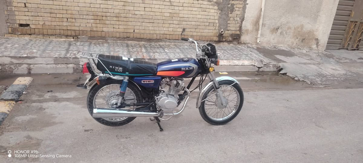 *********** موديل 25 سعره 550 وبيها مجال مكالمه انت صدر الاورفلي قرب شركه الانوار
