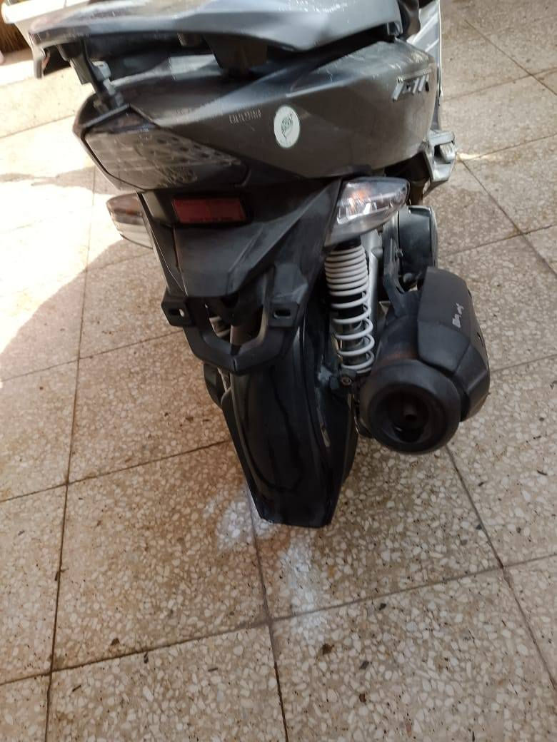 سلام عليكم اخوان دراجه للبيع جي تي ار بلاديه برغي مامفتوح مابيهه مكفوله ضمان نكره سلف مكاني بغداد الشعب الشراي يتصل مو شراي لضل تتصل وتعامل الي يريد يتصل علا رقمي او واتساب ***********
