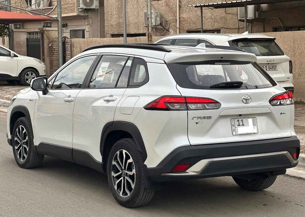 السلام عليكم 
فروت لندر S  موديل 2025 ماشيه 12 الف  مكفوله السياره وفول جنطه كهرباء وكشن كهرباء وجلد لون احمر وفتحه ورادار سعرها 27.600
***********
