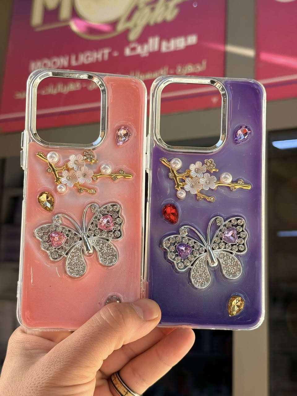 💎💎💎💎💎 جديدنا اليوم 💎💎💎💎

💎 درع نسائي ، فراشة ، جواهر ✔️✔️
💎 خامة ممتازة واشكال مرتبة 
💎 متوفر بخمس الوان براقة تعطي جمالية للجهازك ✔️

🪙 متوفر لاجهزة 
▫️ هونر X9d 
▫️ هونر X9c 
▫️ هونر X9b 
▫️ هونر X7d
▫️ هونر X7b
▫️ هونر X6c
▫️ هونر X6b
▪️ انفنكس سمارت 7 
▪️ انفنكس سمارت 8 
▪️ انفنكس هوت 40i
▪️انفنكس هوت 60 برو بلاس 
▪️انفنكس سمارت 10
🔸 تكنو سبارك غو 2023 
🔸 تكنو سبارك غو 2024
🔸 تكنو سبارك غو 2
🔸 تكنو كامون 40 برو 5g
🔹 ريلمي نوت 60x 

➖➖➖➖➖➖➖➖➖➖➖➖➖➖➖
❇️ يتوفر 🚚 توصيل لجميع المحافظات 🔥
للتواصل : متواجدين فقط على الواتساب 
*********** طارق
او الانستغرام https://www.instagram.com/moon_ligth100?igsh=emYyeWVheXUyaHk0&utm_source=qr
➖➖➖➖➖➖➖➖➖➖➖➖➖➖➖
العنوان 📍 : هيت - الجمعية الاولى - ( شارع حامي حميد) ( مكتب مون لايت moon light ) مقابل مجمع الملكة - مجاور مكتبة اقلام
