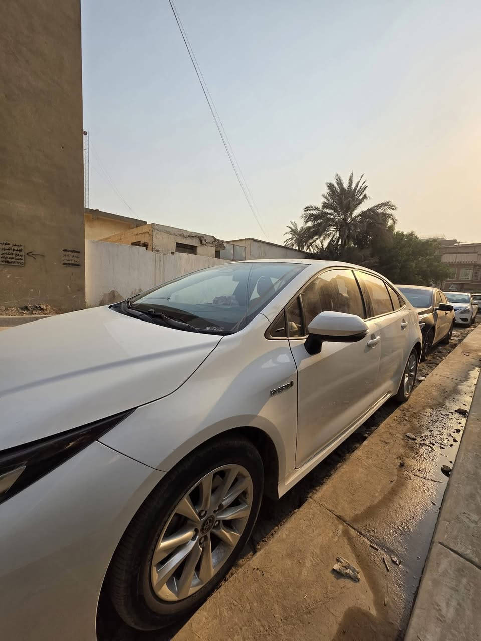 كورلا هايبرد 2024 سياره فول مواصفات كشنات احمر فتحه قماره ماشيه 37 سياره مكفوله من صبغ والبارد وكلشي سياره بيها حالوب وهاي الشخطه الي بل صوره عده ذني ماكو سعرها 140 وبيها مجال متوازي ع بيعتها كلش 
*********** متوفر واتس اب وشريحه ب اي وقت اتصل
