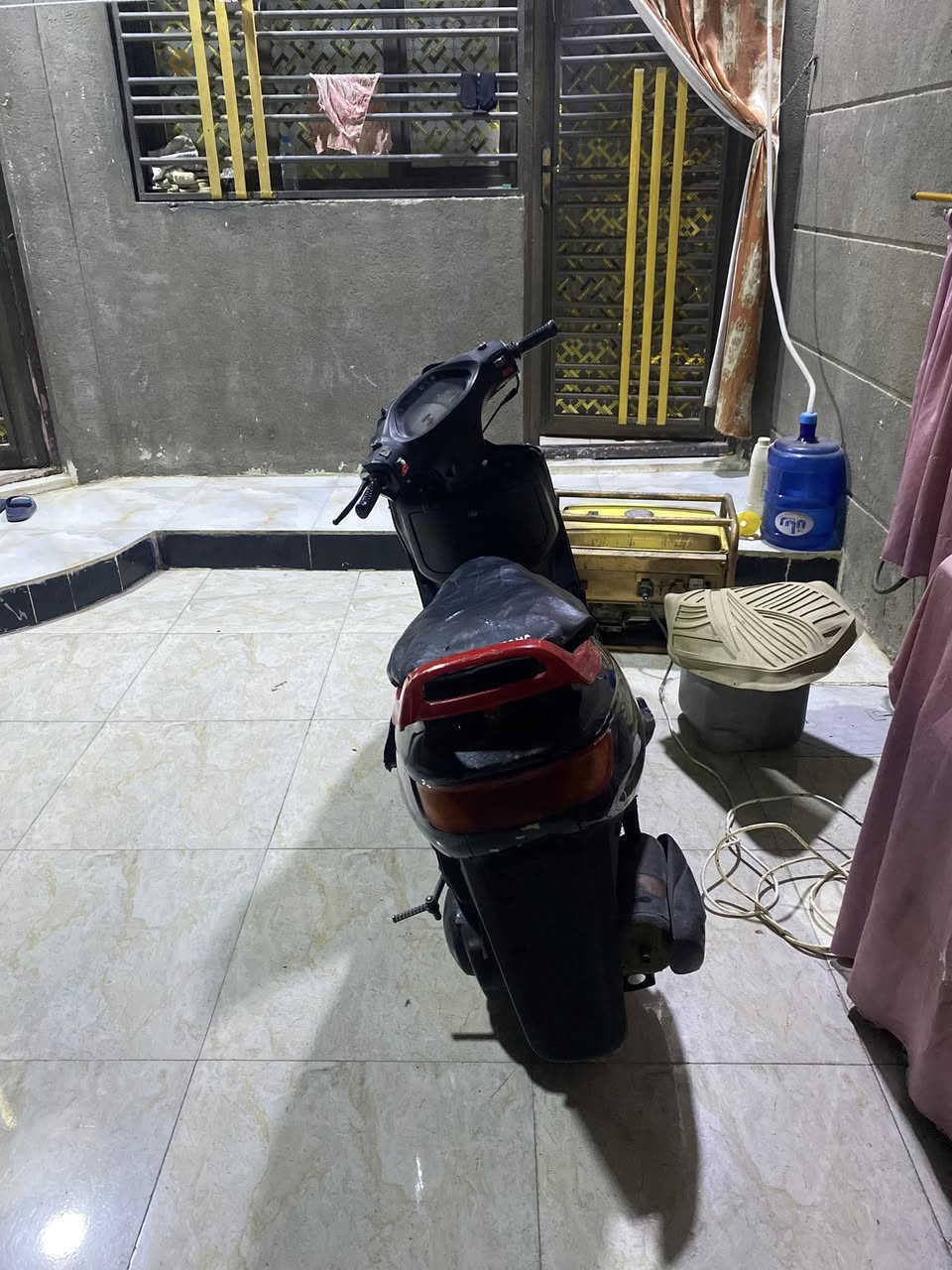 دراجه فراشه نثيه كامله نقصها باتري وتنضيف كابريته دراجه محركها ناعم خرسه كهرباءيات شغاله  دبلات بلاديات ويلات بلاديات تايرات تخم جديد اي استفسار عله الرقم *********** السعر 275 وبيها مجال حك جيه
