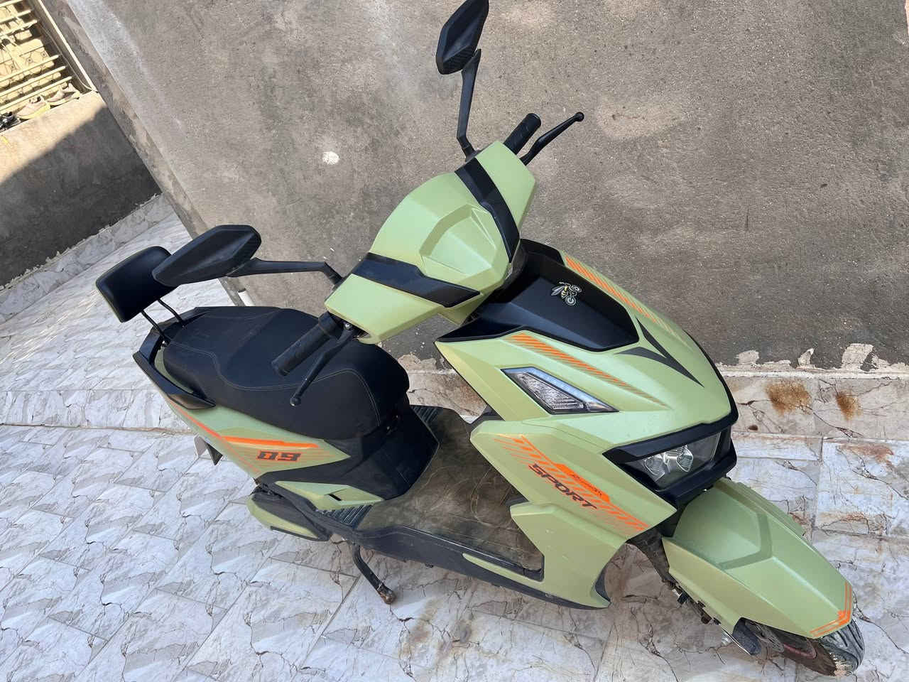 دراجة سكنس موديل 2025 للبيع!!🏍️
🔋 6 بطاريات أصلية وكالة

⚡ بالشحنة الوحدة تمشيك 70–75 كم

🚀 سرعتها الحقيقية تقريبًا 75

🔐 دبل سويج + دبل بصمة + تشغيل عن بعد

🧲 الملف 2000 نحاس حقيقي 100%

✨ الدراجة نظيفة كلش، ماشية 310 كم فقط

💡 ناصي + عالي

💨 3 نمر (سرعات)

🪞 ثنين مرايات جانبية

🔌 الشاحنة الأصلية

 التواصل واتساب: ***********

💰 السعر 950 وبيه مجال للشراي

📅 الحالة: نظيفة جدًا، استخدام شهر ونص تقريبًا

📍المكان: الرميثة
