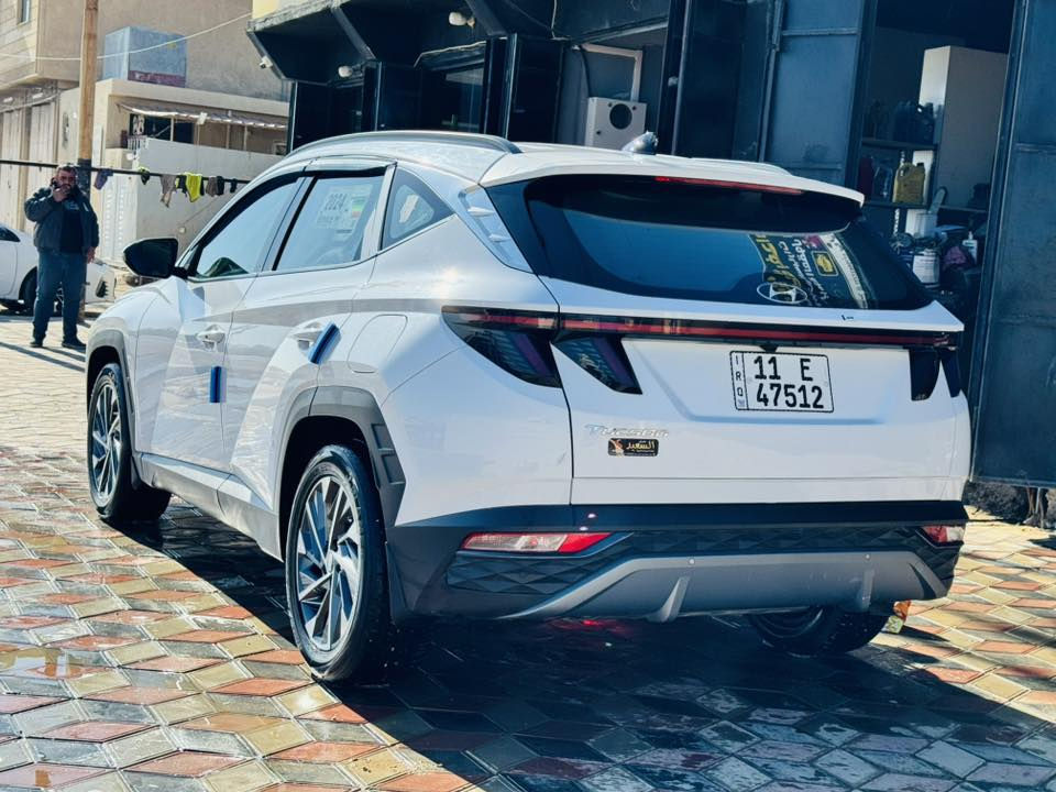 توسان 24خليجي بيها بارد بكد شبر بقبغ الجنطة ماشية 38وقابل للزيادة رقم بغداد باسمي فول عدا الفتحة كلة جديدعلى وضع الشركة السعر 203وبيها مجال مكان سيارة بغداد الكرخ /ه***********
